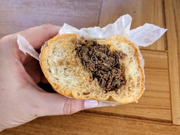 Top 4 classic Chicago foods to eat on your next visit LBL Travel